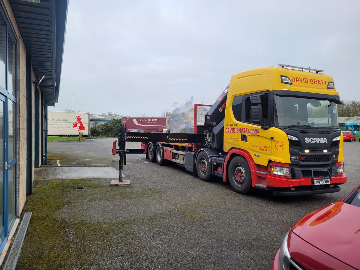 We are very excited as our new steam boiler has arrived! This 21bar boiler raises steam for all our pilot plant processes!