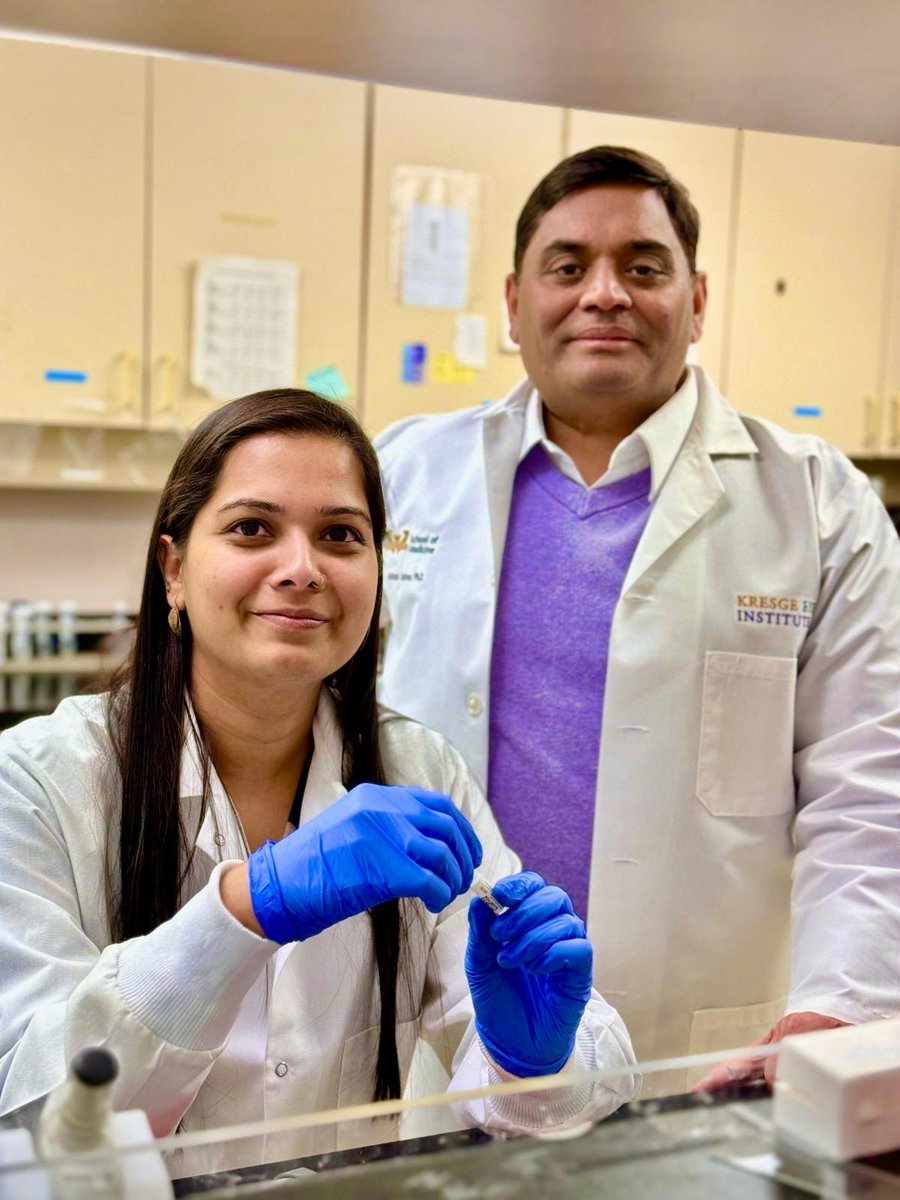 A groundbreaking study from @WayneState has found promising clues for how we can prevent eye problems in babies whose mothers were infected with the Zika virus while pregnant. Read more: today.wayne.edu/medicine/news/… #NEIResearchNews