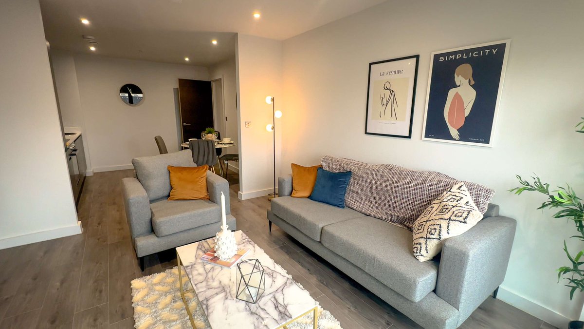 RWInvest's tweet image. As completion nears for Parliament Square Block D, why not take a look inside?

Watch our latest video of this stunning show flat!

🔗 - youtu.be/xaUmg0U2Ymg?si… 

#rwinvest #showflat #propertyinvestment #liverpool