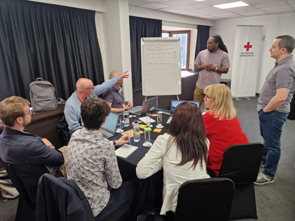 Busy days discussing @BGRedCross CVA SOPs w/focus on cash in emergencies