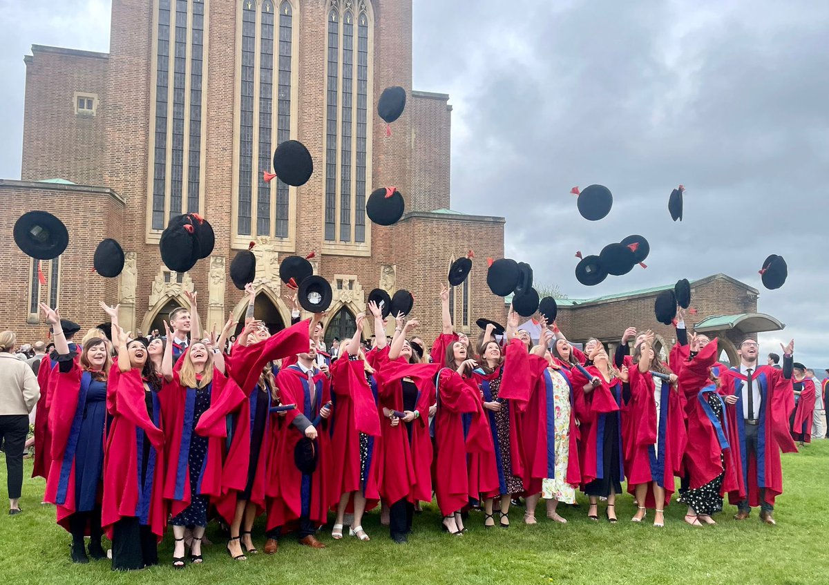 Well done to our Cohort 49 of our PsychD trainees on graduating today 🎓🎉
You have all worked so hard to get to this point and now is the time to celebrate! Congratulations from all of the course team 👏👏👏
#graduation #DClin #PsychD
<a href="/UniOfSurrey/">University of Surrey</a> <a href="/sabpNHS/">Surrey and Borders Partnership NHS Foundation</a>