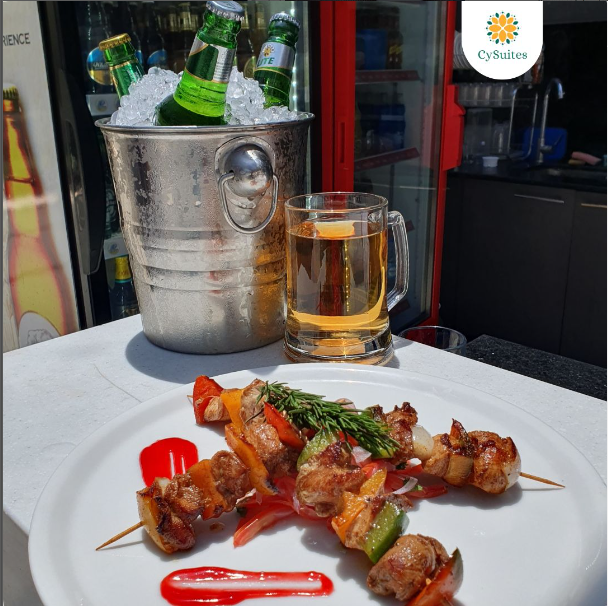 Cysuiteshospmgt's tweet image. Ready to kickstart your weekend early?
Gather your squad and Cysuites for Mishkaki and beers! 

Call/WhatsApp 0712101222 or email reservations@cysuites.com for reservation.
📍 Church road, Westlands

#cysuites #bookyourtable #thehive #MidweekHangout