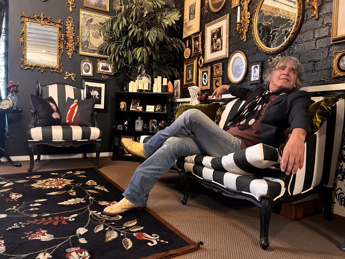 Relaxing between takes at @KittenRobot Studios!