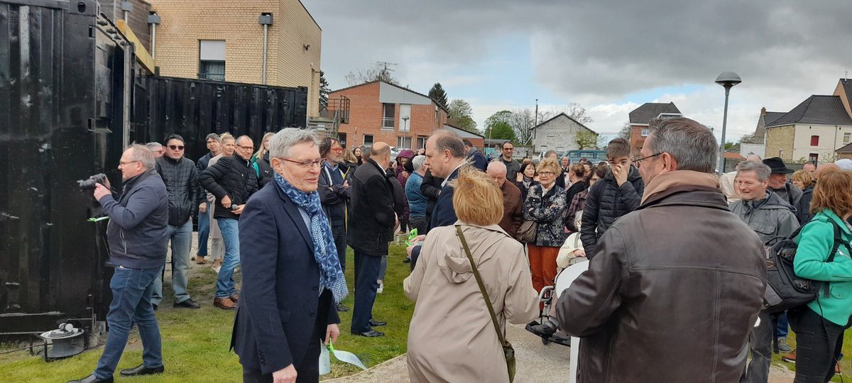 La Fondation d’entreprise @CEHDF représentée par Pascal Degrelle Président de la SLE Hainaut a remis un don à  l’APEI du Valenciennois pour la création d’un Parcours Santé à Vieux Conde <a href="/departement59/">Département du Nord</a>