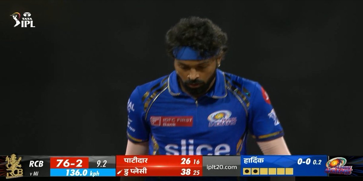 45Fan_Prathmesh's tweet photo. HUGE Chants of "Mumbai Cha Raja Rohit Sharma" When Hardik pandya came to bowl 🔥🔥😭

This is Peak IPL ! https://t.co/DJzNL3aXnt