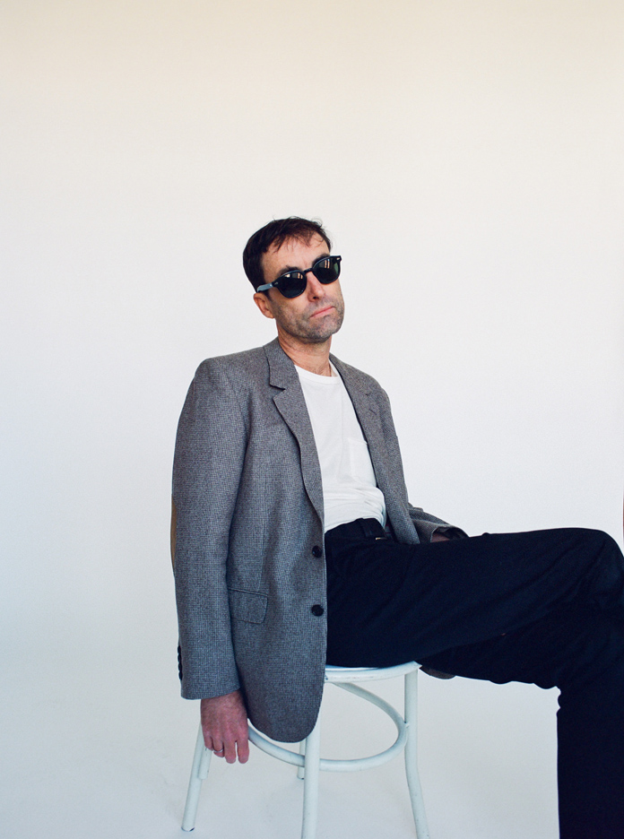 Andrew Bird (@andrewbird) has announced a new Andrew Bird Trio jazz standards covers album, 'Sunday Morning Put-On,' on @LomaVistaRC. He’s also shared its first two singles, as well as live in the studio performance videos for each song. undertheradarmag.com/news/andrew_bi…