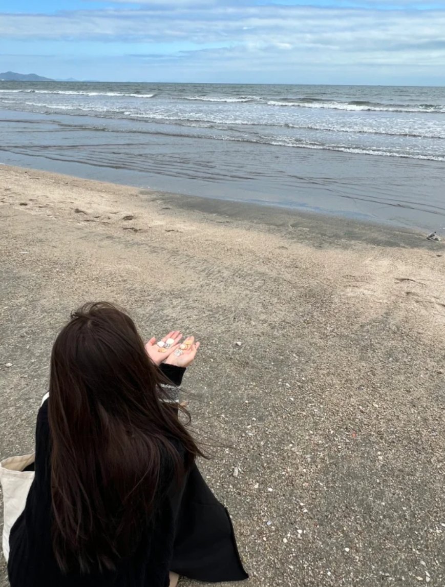 nitheeshchows's tweet image. The weather is very cold, I hope everyone pay attention to keep warm