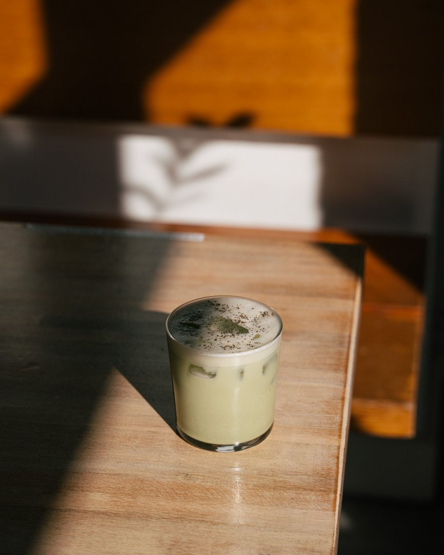 A fast favorite: Matcha Do About Nothing. 
Only available this spring.

An iced oat milk matcha latte mixed with a house-made basil cayenne syrup, topped with fresh ground peppercorn. Vegan.

Created by Casper at Ceremony, Harbor Point

Photo | @wayoutvisuals