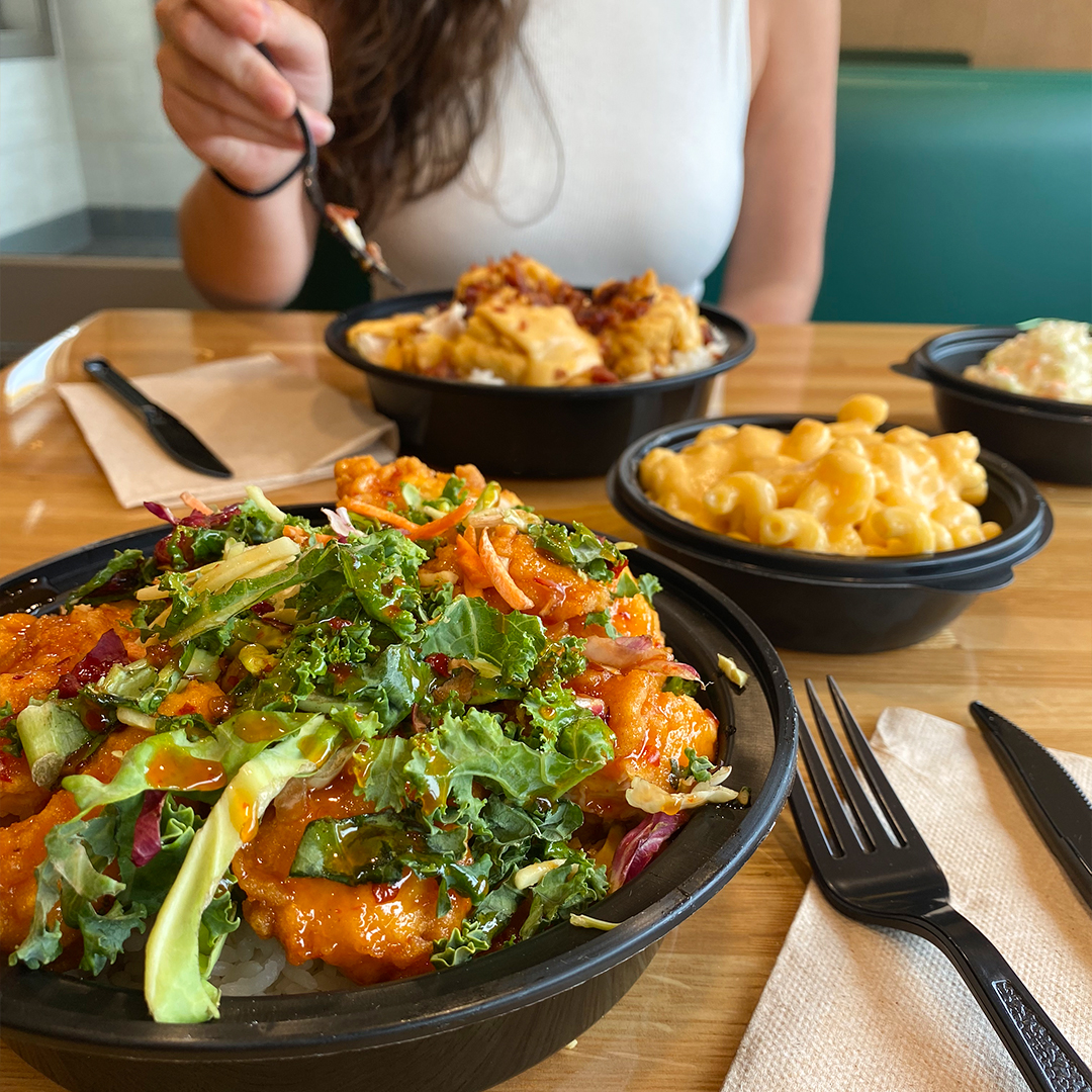 Thursday lunch anyone?
.
.
.
.
#tullystenders #chickentenders #ricebowls #drivethru #asiantenders #eatlocal #oswegony