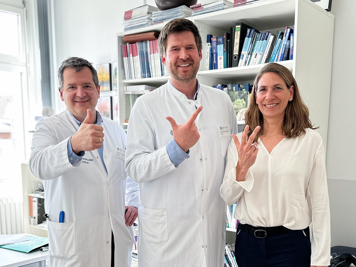 Heute ist #WeltParkinsonTag: Welche Maßnahmen für eine effektive Versorgung wichtig sind und wie Expertinnen und Experten unterschiedlicher Fachbereiche an der #Uniklinik #Köln zusammenarbeiten, um Menschen mit Parkinson-Krankheit bestmöglich zu versorgen: uk-koeln.de/uniklinik-koel…