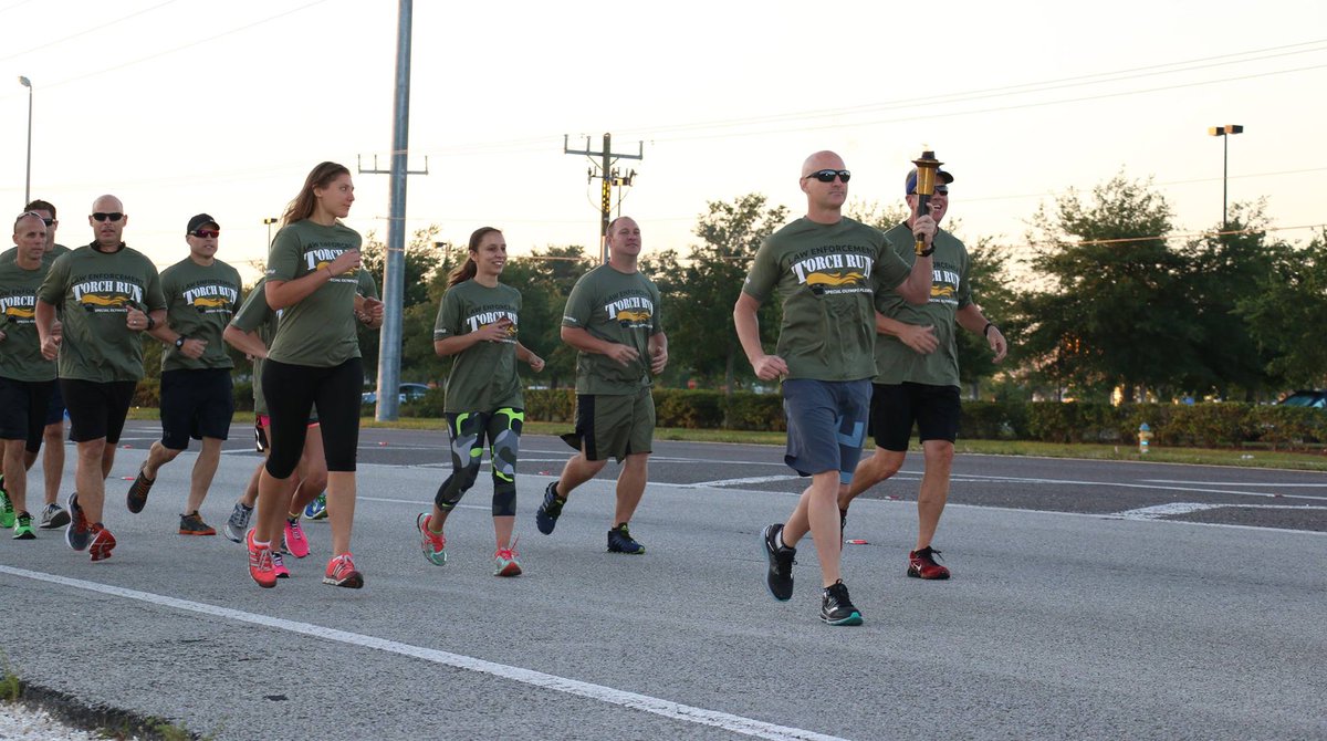 Heads up! Friday morning NPPD will be taking part in the @SpecialOlympics Torch Run. We will be running down U.S. 41 starting at around 7am & finishing up at Ortiz Blvd. The whole thing takes just a few minutes, so please be patient if you are out and about in the area.