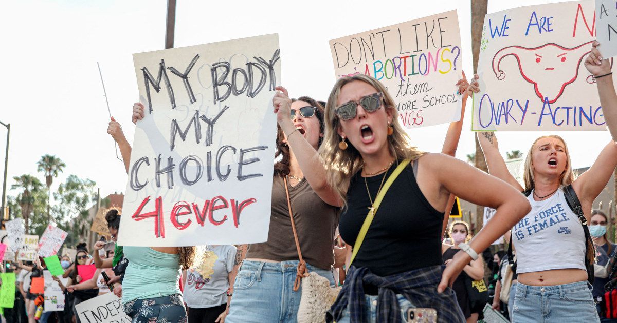 PennJCL's tweet photo. "The Arizona Supreme Court ruled Tuesday that a 160-year-old near-total abortion ban still on the books in the state is enforceable, a bombshell decision that adds the state to the growing lists of places where abortion care is effectively banned." https://t.co/KCuLbsOqsx https://t.co/UJko061RiT