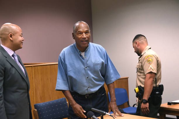 BREAKING: Former NFL star OJ Simpson who was acquitted of murdering his ex-wife and her friend has died of cancer at 76. Reports in February suggested Simpson had prostate cancer and was going through chemotherapy. @KFIAM640