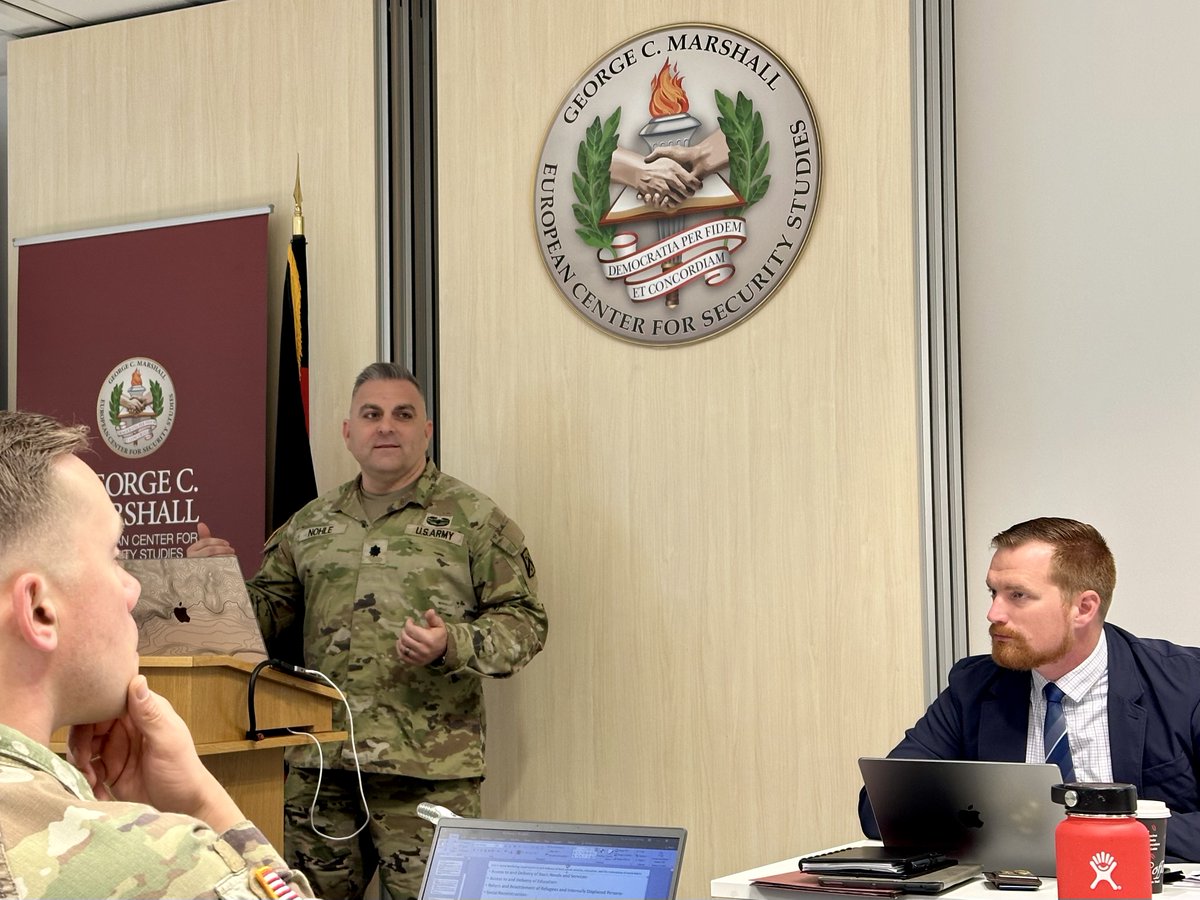 Marshall_Center's tweet image. #GCMC hosted experts from @TRADOC’s Peacekeeping and Stability Operations Institute for strategic training on stabilization and reconstruction. #FAOs learned the importance of interagency coordination and joint force responsibilities. Ready to deepen partnership with @PKSOI1!