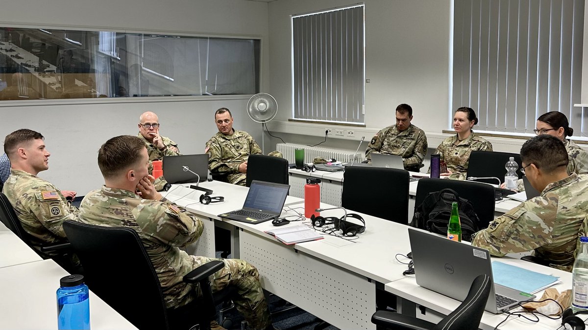 Marshall_Center's tweet image. #GCMC hosted experts from @TRADOC’s Peacekeeping and Stability Operations Institute for strategic training on stabilization and reconstruction. #FAOs learned the importance of interagency coordination and joint force responsibilities. Ready to deepen partnership with @PKSOI1!