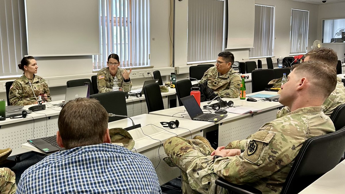 Marshall_Center's tweet image. #GCMC hosted experts from @TRADOC’s Peacekeeping and Stability Operations Institute for strategic training on stabilization and reconstruction. #FAOs learned the importance of interagency coordination and joint force responsibilities. Ready to deepen partnership with @PKSOI1!
