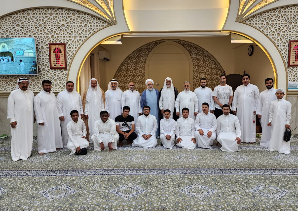قال تعالى ﴿قليلاً ماتشكرون﴾
الحمدلله على عين تبصر و آذن تسمع وجسد معافى وقلب ينبض لك الحمد ربي على نعمتك التي لاتعد ولا تحصى.

#عيد_الفطر_المبارك