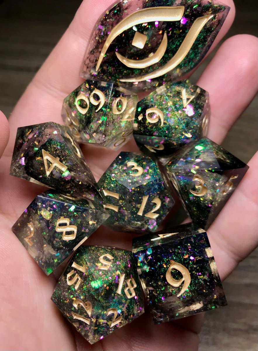 ✨handmade dice giveaway ✨ my d&d 5e sourcebook SWORD OF SOULS launches may 7 on kickstarter i'm giving away this 9-pc dice set to get the word out RULES: - like + retweet this post - follow SWORD OF SOULS on kickstarter (link below) ends on 4/16 best of luck to all 💜