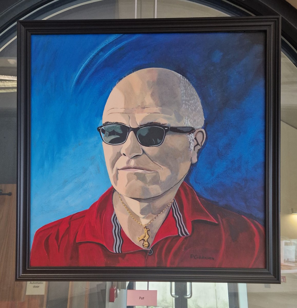 You'll find a wealth of faces, some more familiar than others, in The People's Gallery at The Forum, where 'My Portrait Gallery' by local self-trained artist Patricia Gibbons is currently on show. 🎨 These striking acrylic portraits are available to purchase. Please drop-by!