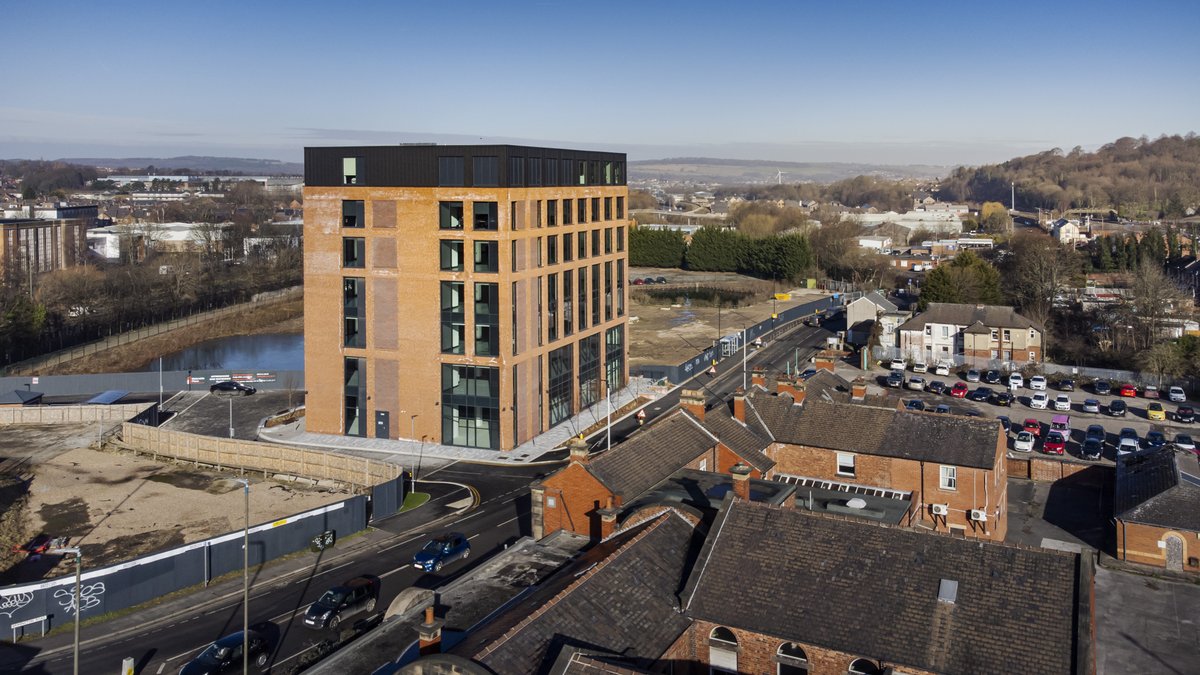 Chesterfield Waterside is one of the largest regeneration projects in the UK. Find out more about the opportunities available at the development: dlvr.it/T5N1rT #InvestInChesterfield @ChesWaterside