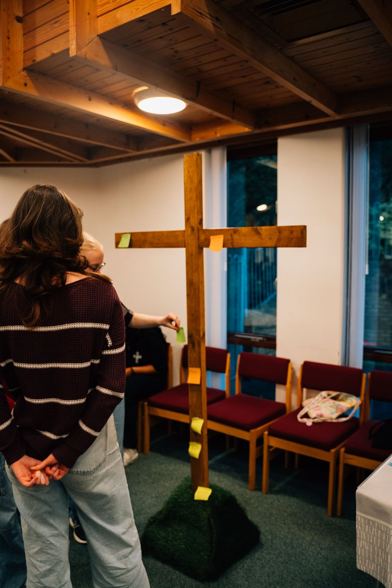 Young people from Newcastle Central Deanery recently enjoyed gathering together at St. John's Kingston Park, for worship, prayer & pizza as part of an exciting new initiative, ‘NCD Youth’. Read more 👉 bit.ly/3xEPGqA