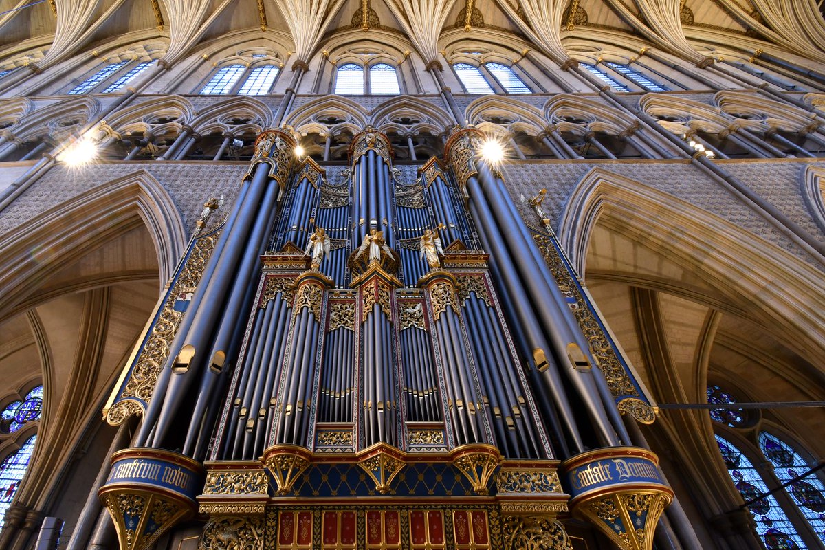 wabbey's tweet image. Joshua Stephens from Winchester Cathedral will be giving a free organ recital in the Abbey at 5pm on Sunday, playing Duruflé much-loved Suite Op 5.

Everyone is welcome and there's no need to book: westminster-abbey.org/worship-music/…