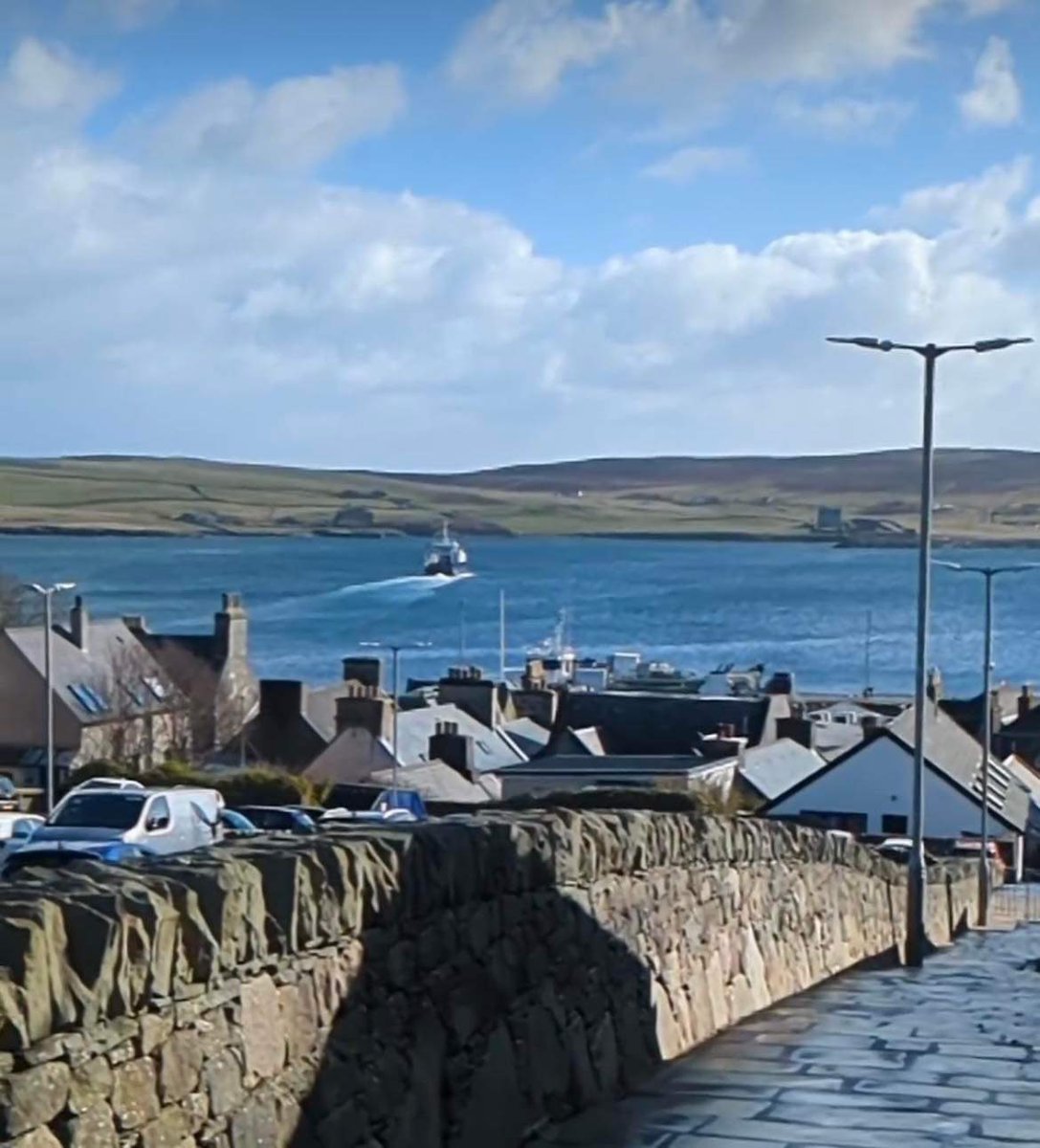 ☀️ Had a lovely day yesterday in Lerwick, first speaking to BBC Radio Shetland before a couple of meetings and a surgery. 🚢 It was then back on the boat to head to Aberdeen last night and up to Elgin for a surgery this afternoon.