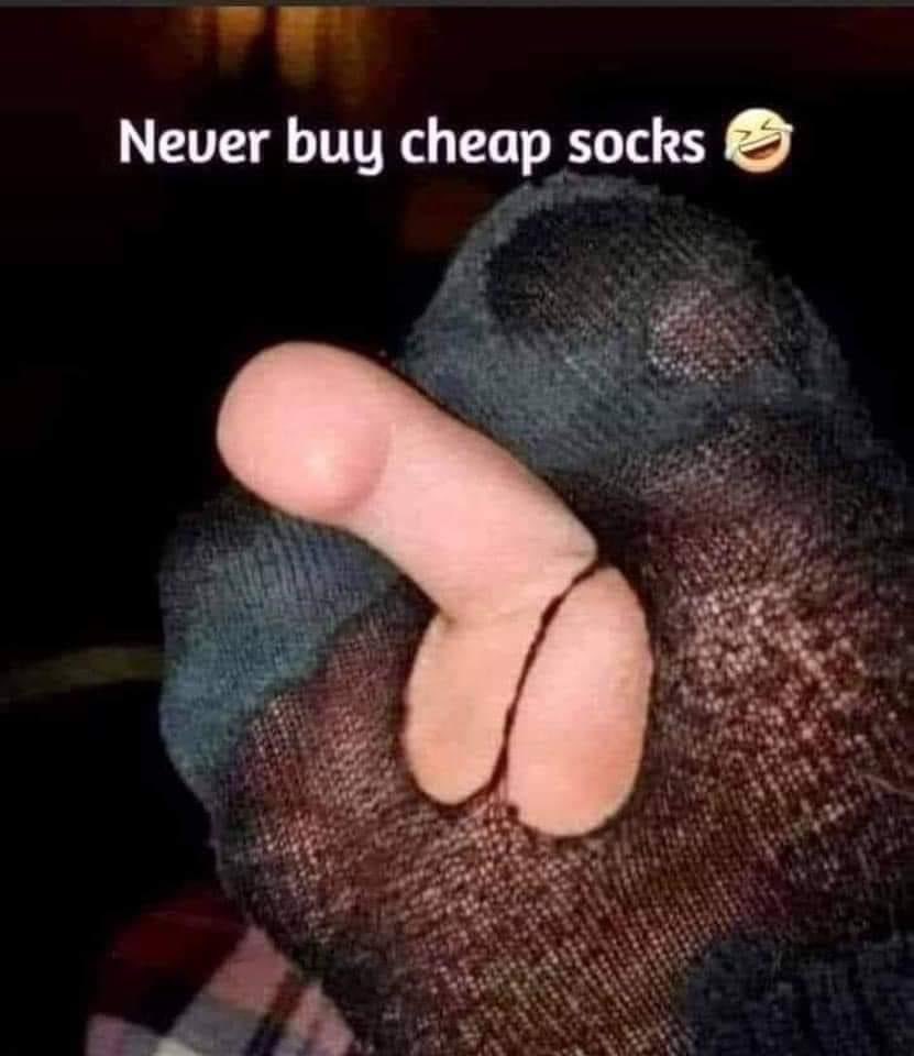 😳🫣 do be careful with those 🧦 @PrincessKaz_Dom @MLA1DOMME @misspoisoncandi @misskimrub @Ladyroseepic2 @JessieKJKNW @MistressMakali @tia_tease @89Tanda @M_Sophie93 @Suzi_Martell @JCFW40 @MLAyft @manners2021 @geochristine9 @cheekyboyTom @jezi_darling