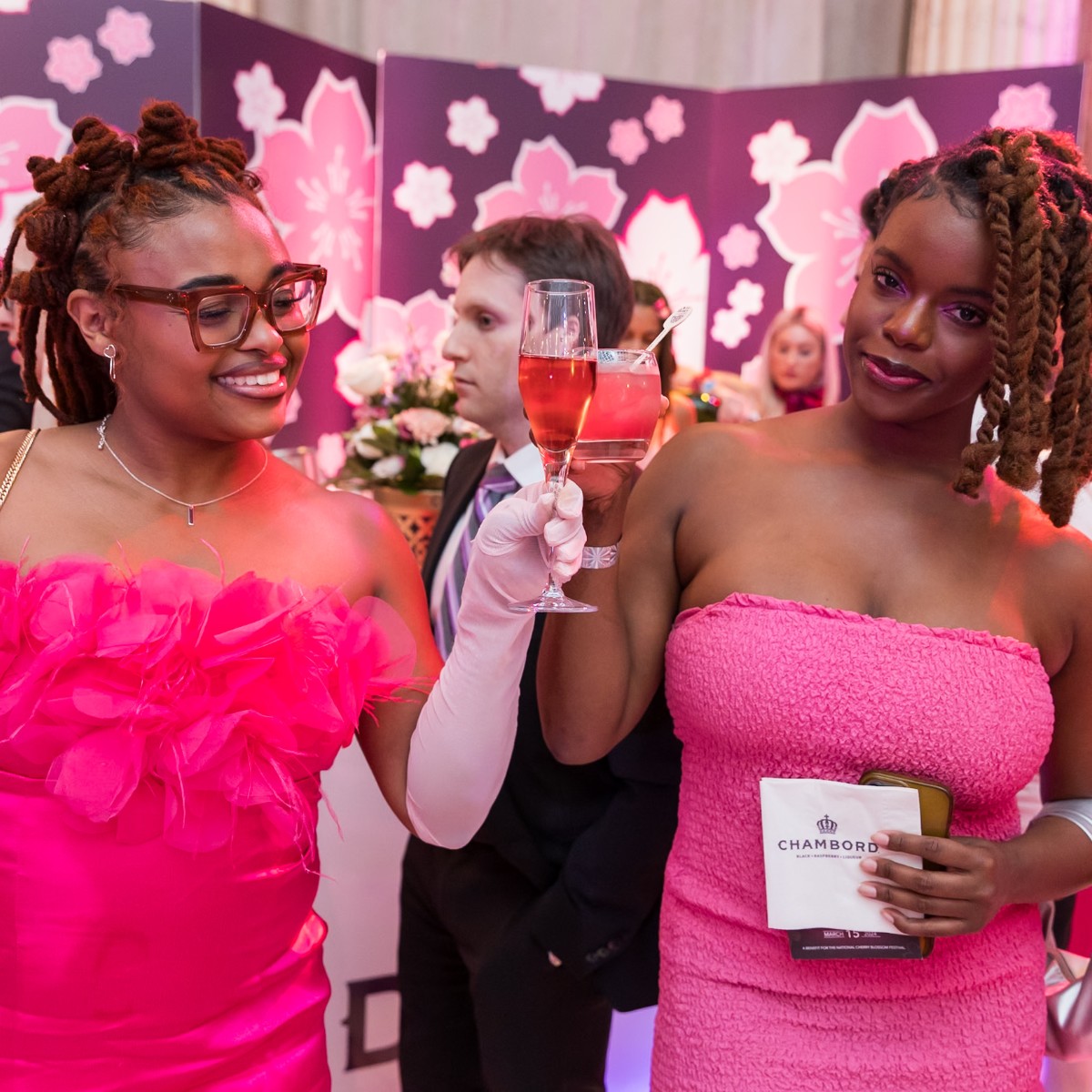 🌸 #ThrowbackThursday 🌸

Throwing it back to #PinkTieParty presented by @UnionStation_DC & @DesignCuisine! We're sending a huge thank you to our incredible media sponsors, @audacy, @washblade, @washingtonian for helping us spread the cherry blossom cheer far & wide! 🎶