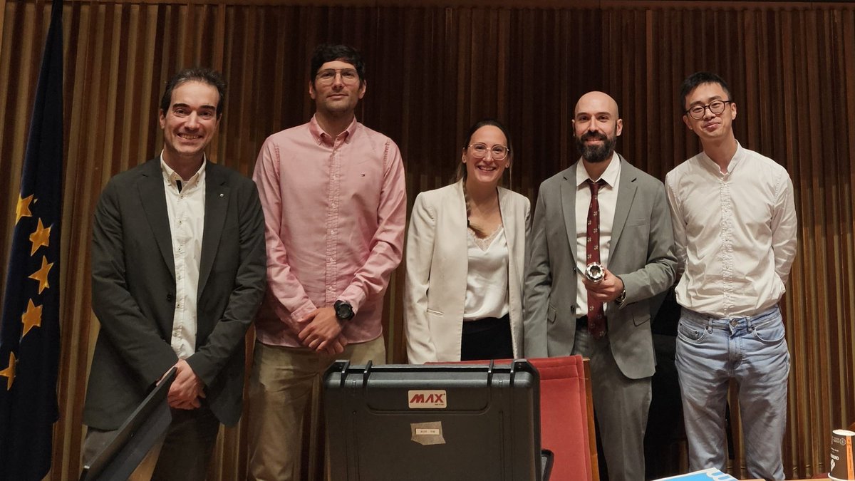 Congratulations Dr Marco Inchingolo! 🚀 He successfully defended his PhD thesis 'Design, development, and characterization of a microwave electrodeless plasma thruster', supervised by @jaumenc and @mmerinomartinez. 
#ElectricPropulsion #PhDone @uc3m