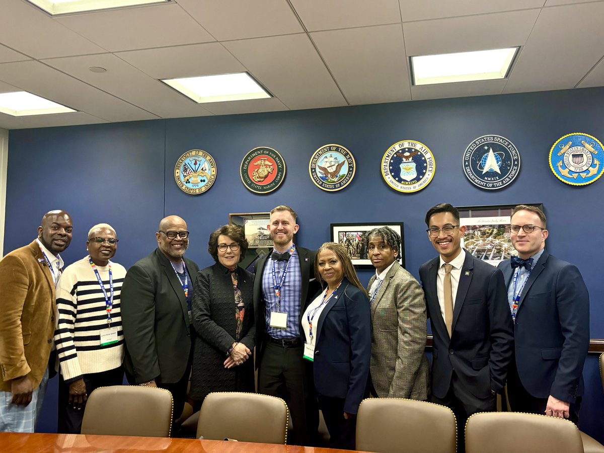 🇺🇸 Happy Thursday! @HRCLasVegas/@HRC_NV is on Capitol Hill today lobbying for the #EqualityAct and advocating for our LGBTQ+ community. Thank you @SenJackyRosen for being our first meeting today! #HRCOnTheHill