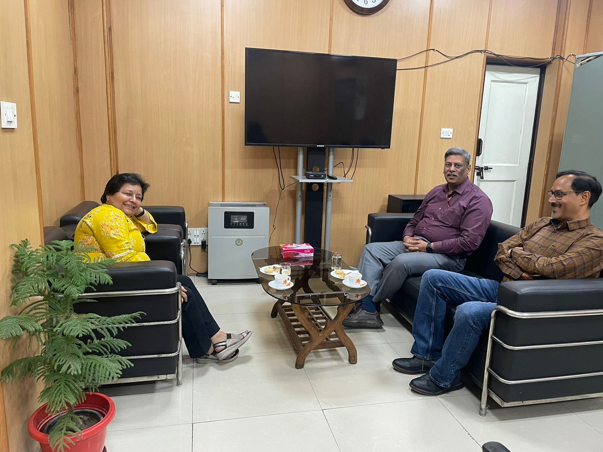 A Meeting was held between Dr. Sunil Kumar Ambast, Chairman, CGWB and World Bank representative Smt. Anju Gaur. The World Bank will support CGWB in Rejuvenation of Palaeochannels and ground water data analysis. @DoWRRDGR_MoJS