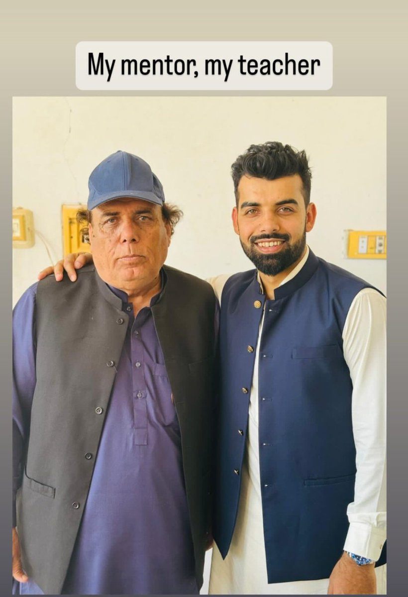 Shaddy with his Father on Eid! 🤍
(Caption>>>🔥🫠 MashaAllah 🥹)

#ShadabKhan #EidulFitr2024