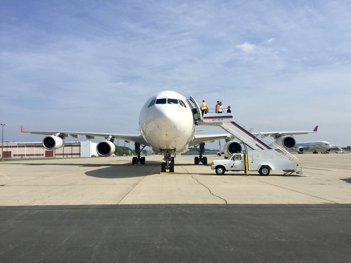 💥 flashback to June 2015… a 3-ship project where we moved these Sri Lankan Airlines A340-300s from Colombo (VCBI) to Crestview Florida (KCEW) where they were parted out… miss those birds. Not many left to move.