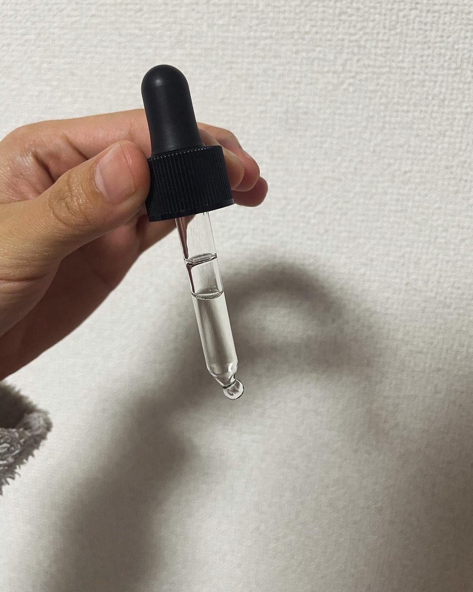 ソワプレ美容液を使ってみました💓
少し使っただけでハリを感じられました✨
さらっとしていて使いやすいです。
ヒト幹細胞美容液ってこんなにすぐ効果出るんや👀

@soispret_official 
#ヒト幹細胞美容液 
#幹細胞化粧品 
#骨髄幹細胞 
#ソワプレ 
#soispret
#無添加
