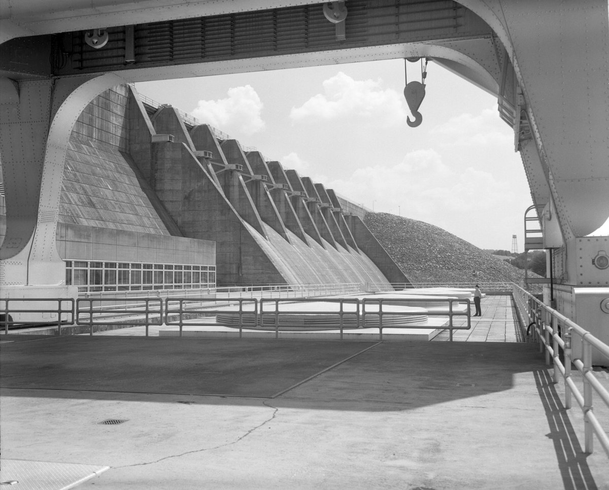 We are celebrating over 80 years of service for Cherokee Dam! Built in just 16 months, construction was quick so we could generate hydro power during World War II. Today, its flood capacity of 749,400 feet prevents billions in flood damage! Learn more 👉tva.me/H9Ll50Re4zr