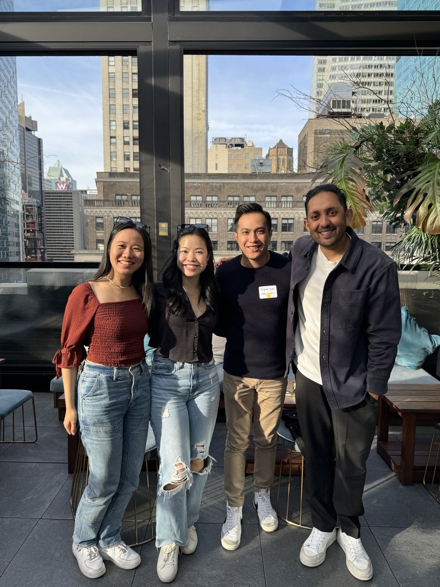 Cathayinnov's tweet image. Thank you to the ~200 founders, operators, and investors who came out to our #NYCFinTechWeek event last night. Also, a huge thank you to our own Andrea You, who spearheaded the event, and to our co-sponsors—Headline Ventures, PayPal Ventures, Stifel Financial Corp., and Deloitte!