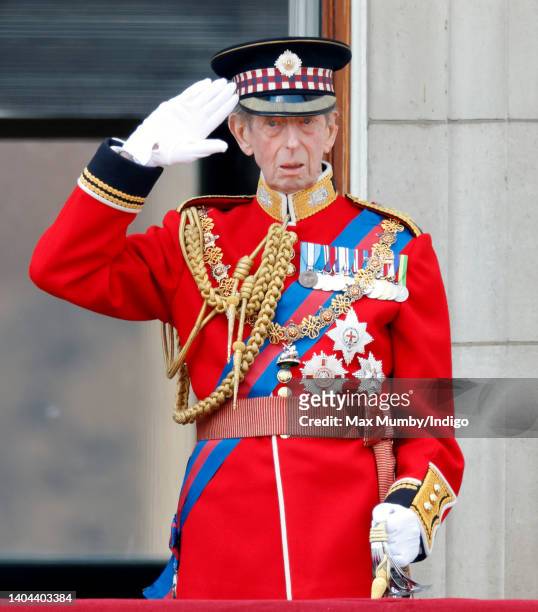 NEW: In his 50th year as Colonel of the Scots Guards, The Duke of Kent will hand over Colonelcy of the Regiment to The Duke of Edinburgh 💂‍♂️ 🏴󠁧󠁢󠁳󠁣󠁴󠁿 📸 Getty