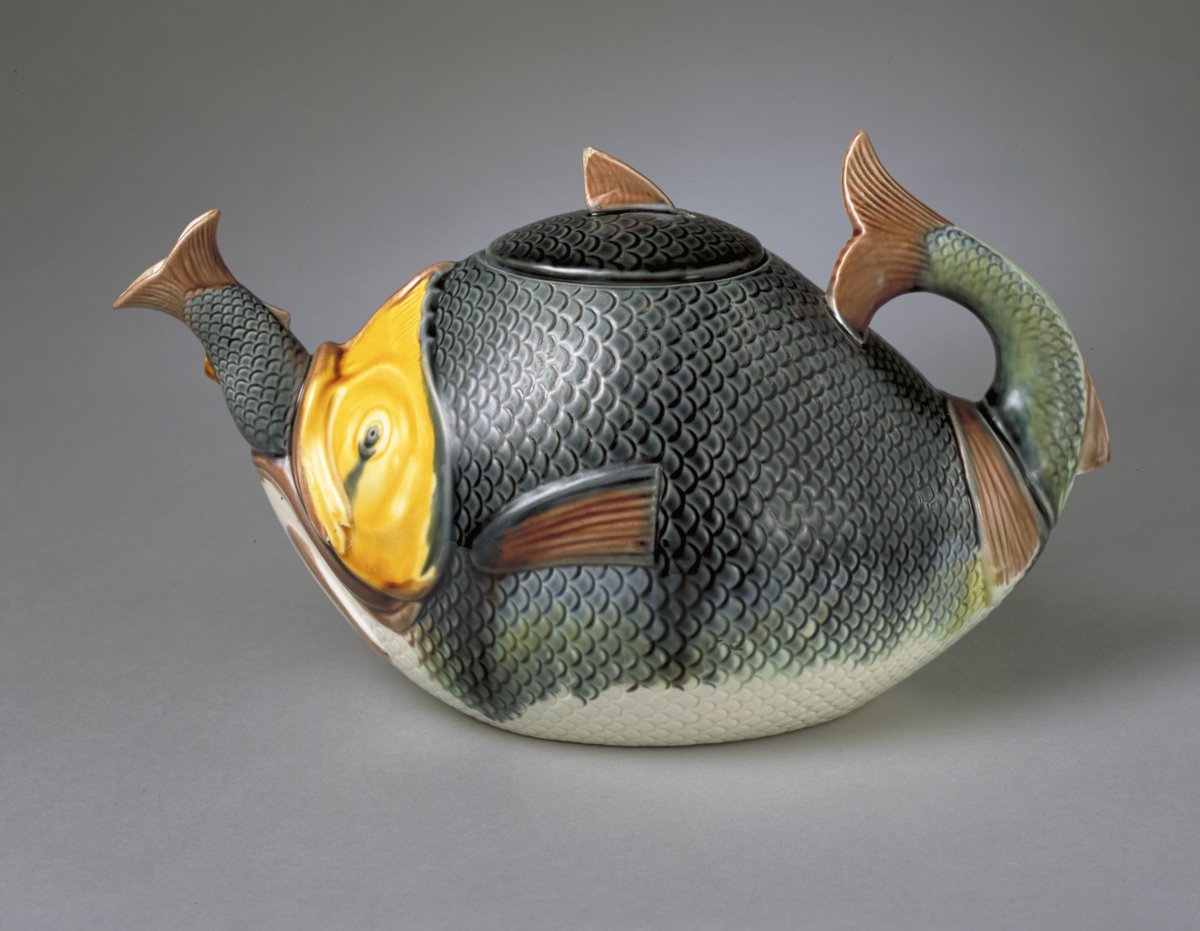 A tea-brewing fish? Put the kettle on for this! 🍵 This week's #OnlineArtExchange is all about mythical creatures to celebrate @PerthMuseumUK's reopening and Unicorn exhibition 🦄 📷 The Philip Miller Collection of Teapots, Art Funded 1989, © Norwich Castle Museum & Art Gallery
