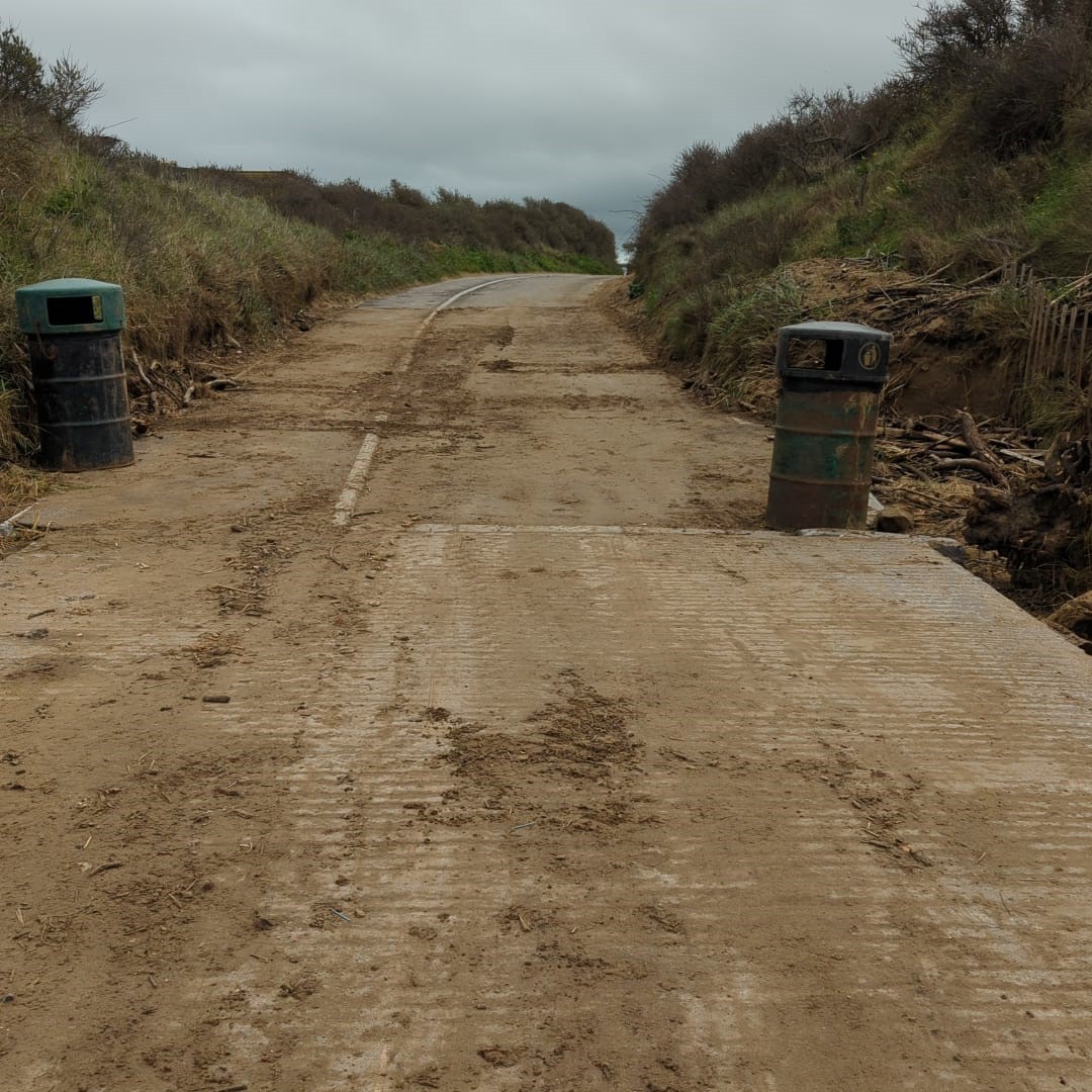 After strong winds and high tides our staff have been working hard to get the beach access roads at Berrow and Brean clear of debris The access road at #Berrow is now clear and work continues at #Brean so that both beaches can open for the remainder of the Easter break