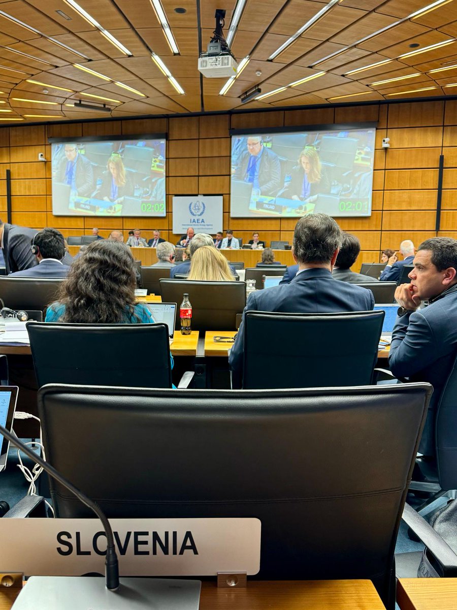 Following the drone attacks at #ZNPP, an @iaeaorg #BoG meeting is being held. 🇪🇺/🇸🇮 expressed deep concern over this threat to global nuclear safety&security. It’s imperative to uphold @rafaelmgrossi's 5⃣ principles&7⃣ pillars and to secure the presence of IAEA’s experts.