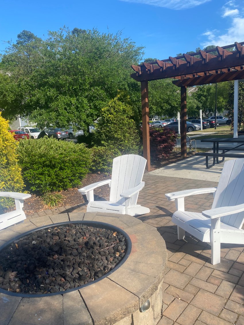 Come relax by our firepit and play cornhole, too! Relaxation has never been better here at Abbott's Run

#relax #firepit #cornhole #samfam #abbottsrun #apartmentliving #wilmingtonliving #samliving