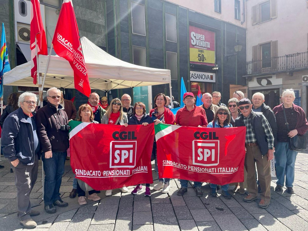 Aosta: presidio tenutosi oggi in occasione dello Sciopero Generale promosso da CGIL e Uil.

#SpiCgil #SpiCgilAosta #SpiAosta #SpiCgilVda #Cgil #Uil #ScioperoGenerale #ScioperoGeneraleCgilUil