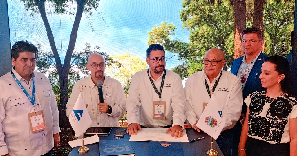 #TianguisTuristico2024🇲🇽 | Con miras a la próxima edición del @TianguisTurisMX 2025 a realizarse en el destino de #Tijuana #BajaCalifornia, se llevó a cabo una importante reunión de trabajo entre el Gobierno del estado de Baja California a través de su secretaria de Turismo…