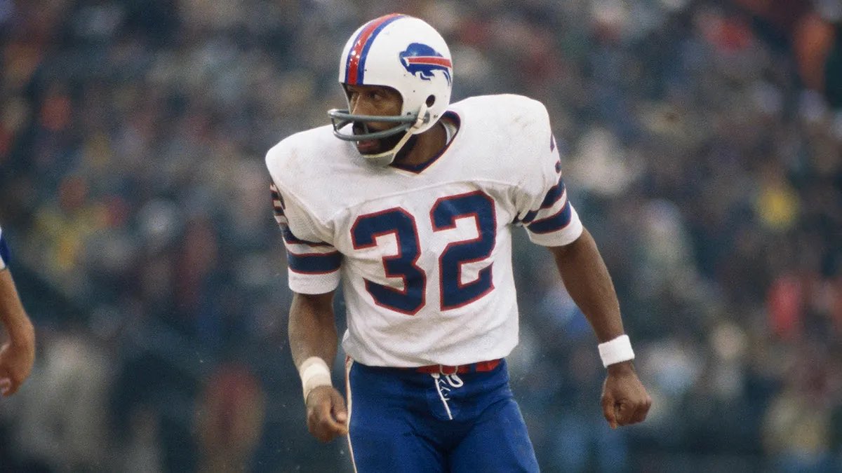BREAKING: Former NFL star OJ Simpson has died of cancer at the age of 76. Looks like his hunt for the “real killer” comes to an end after 30 years. 😇 #ojsimpson #bills