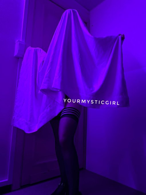 Volgen jullie me al op SnapChat?  "YourMysticOff"  Veel spicier daar 🤭🥵 https://t.co/z790I0Ci1S<a href="/tag/competitionwithhismith"class="tags"><span>#competitionwithhismith</span></a>