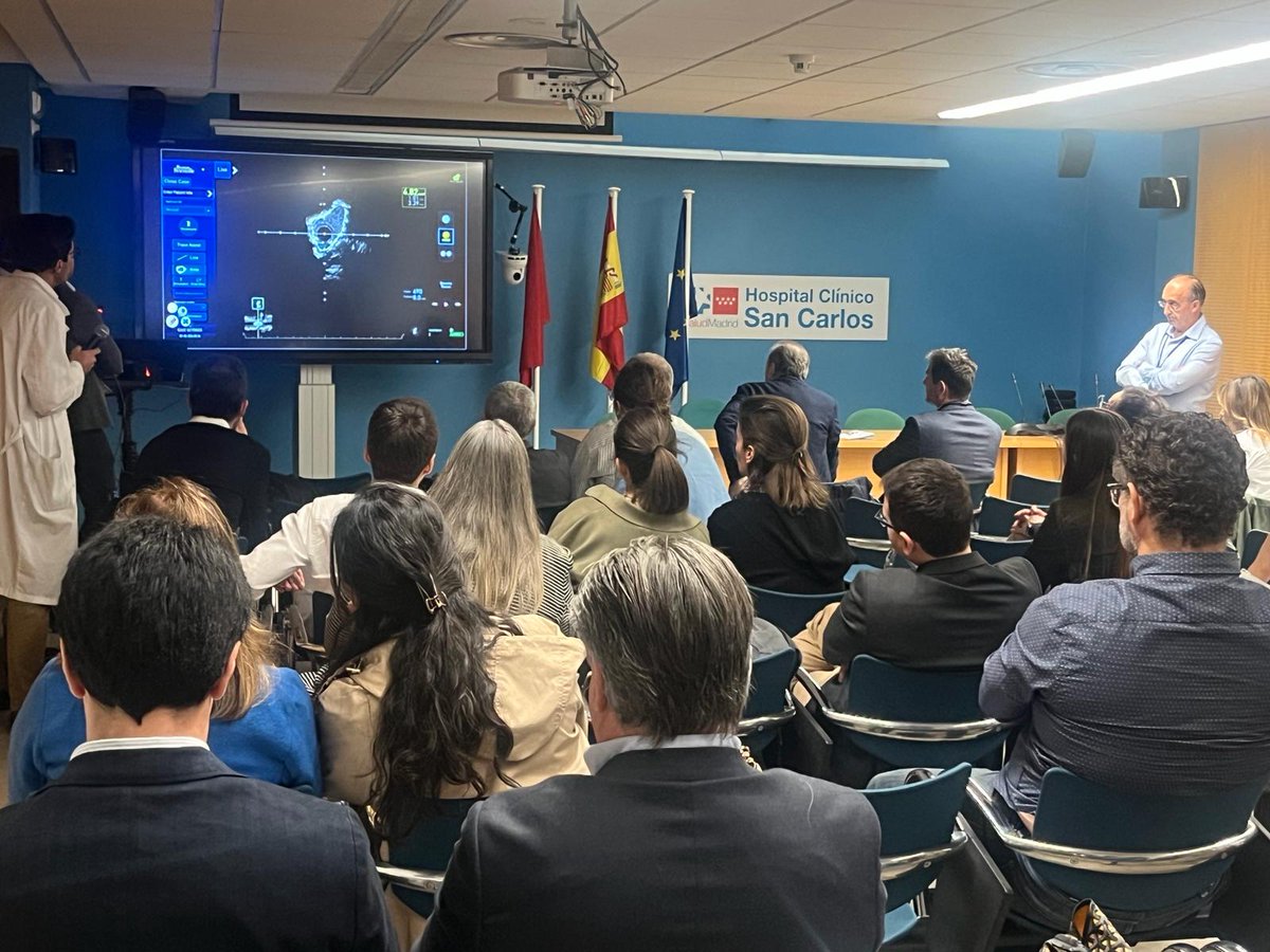 pabl0salinas's tweet image. Gran primer día de #AHO2024 desde H. Clínico. 
📌 Fantástica charla de Dr Yamane
📌 Casos en vivo X3 
📌 Casos enlatados
📌 Gran interacción entre asistentes

Mañana más !!  @shci_sec
@fundacion_fic @JEscaned @NievesGonzalo1 @Jose_A100 @AdrianJeronimoB