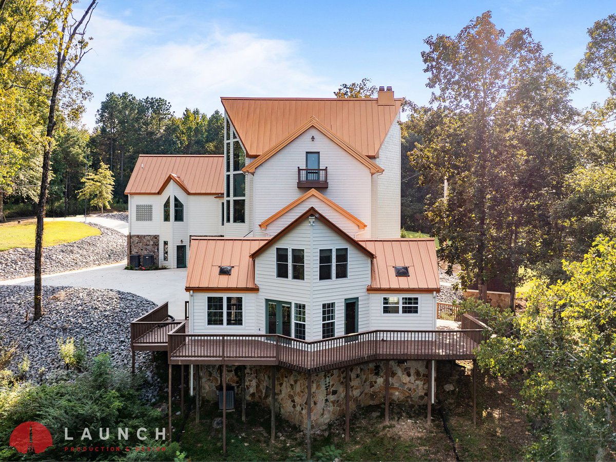 LaunchP_A_D's tweet image. Aerial views provide significant value to potential property buyers. It provides the lay of the land, proximity to local attractions or establishments, or just an overall feel of the property boundaries.

Contact us today! 📩

#dronephotography #LaunchProductionAndDesign