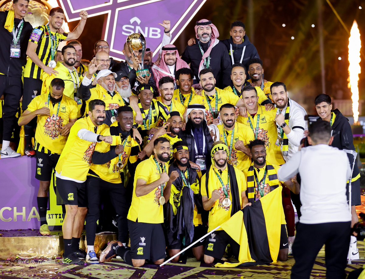 الليلة تتكرر الافراح باذن الله 🖤💛

 #الهلال_الاتحاد