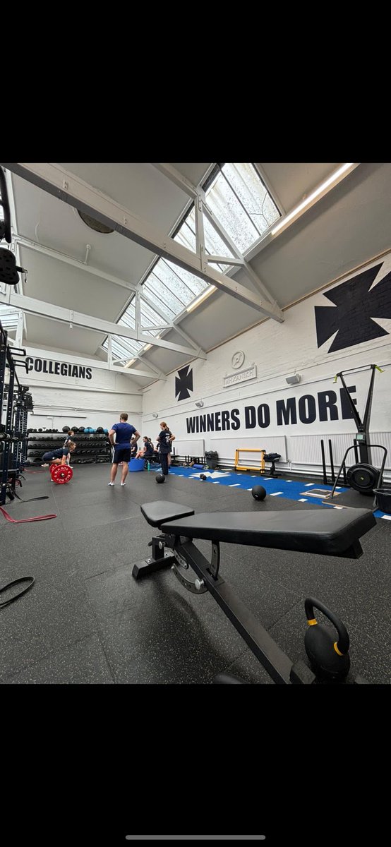 MCB_girlshockey's tweet image. Girls working hard in the off season already #madetolead